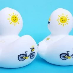 DUTCH DUCKY Badeendwinkel.nl DUTCH DUCKY Badeenden Set Van 4 Badeenden- Badspeelgoed -Aanbiedingen badspeelgoed Winkel 550x350 2
