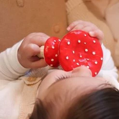 Oli & Carol Bad- Bijtspeeltje Spot Paddestoel -Aanbiedingen badspeelgoed Winkel 550x550 589