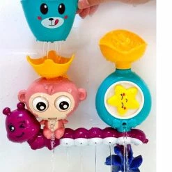 Allerion® Allerion Duo Fontein Badspeelgoed – Vanaf 1 Jaar – Rups En Aapje – Met Zuignappen -Aanbiedingen badspeelgoed Winkel 550x651 1