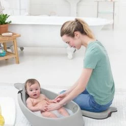 Skip Hop Moby Smart Sling 3-Stage Tub Grey -Aanbiedingen badspeelgoed Winkel 550x687 5